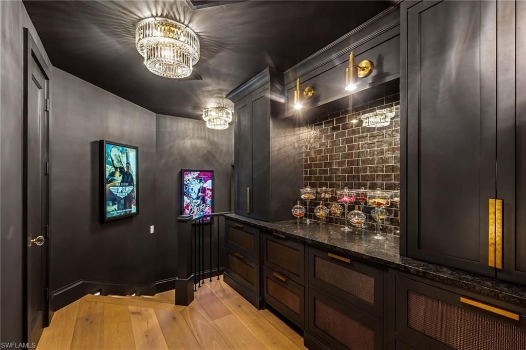 186 North St, Naples, FL 34108 Photo