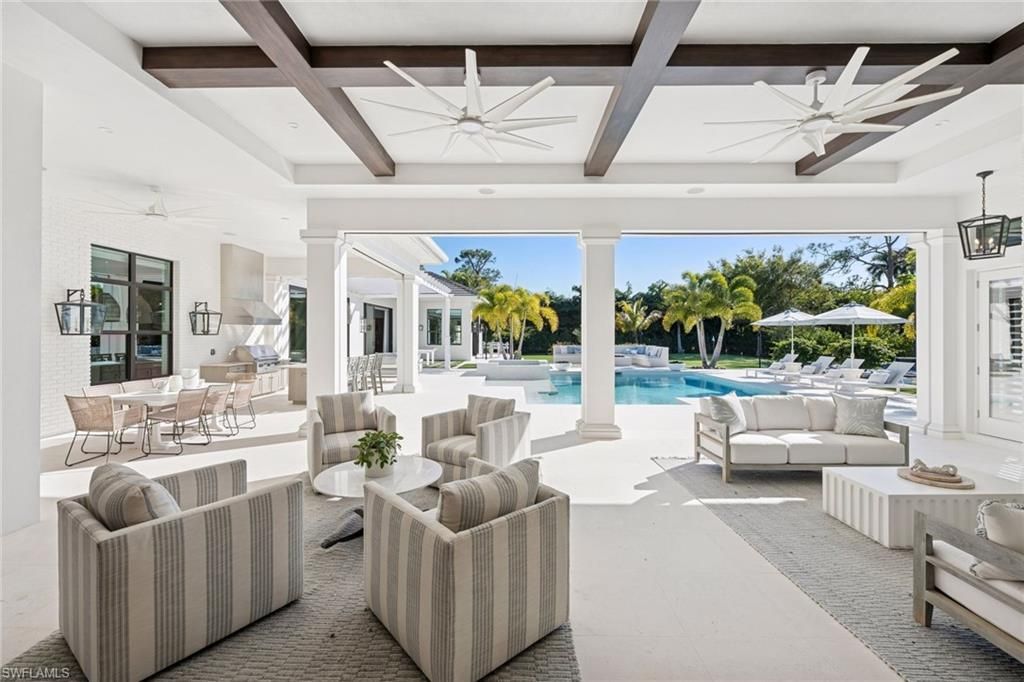 186 North St, Naples, FL 34108 Photo