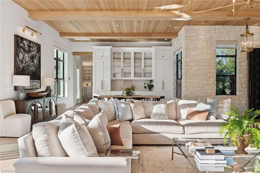 186 North St, Naples, FL 34108 Photo