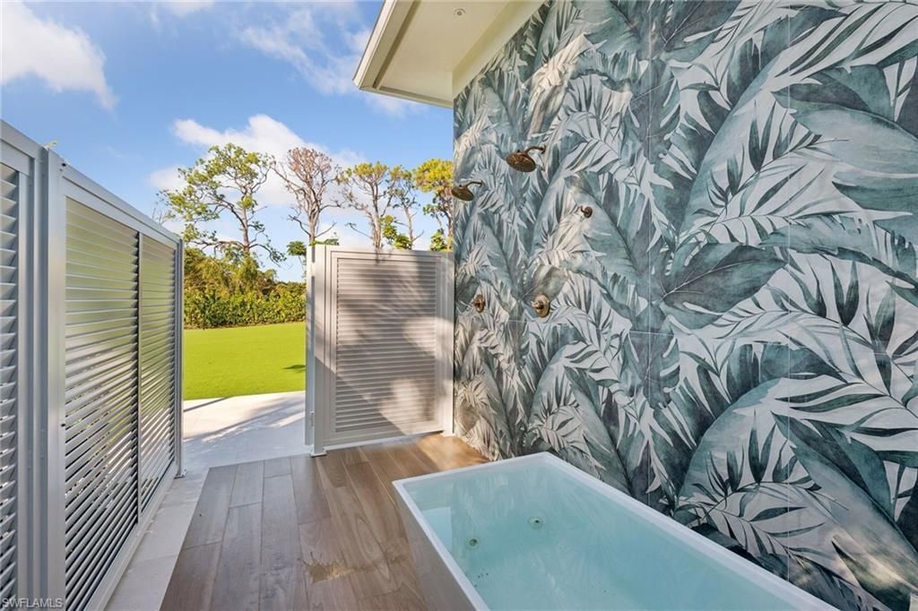 186 North St, Naples, FL 34108 Photo