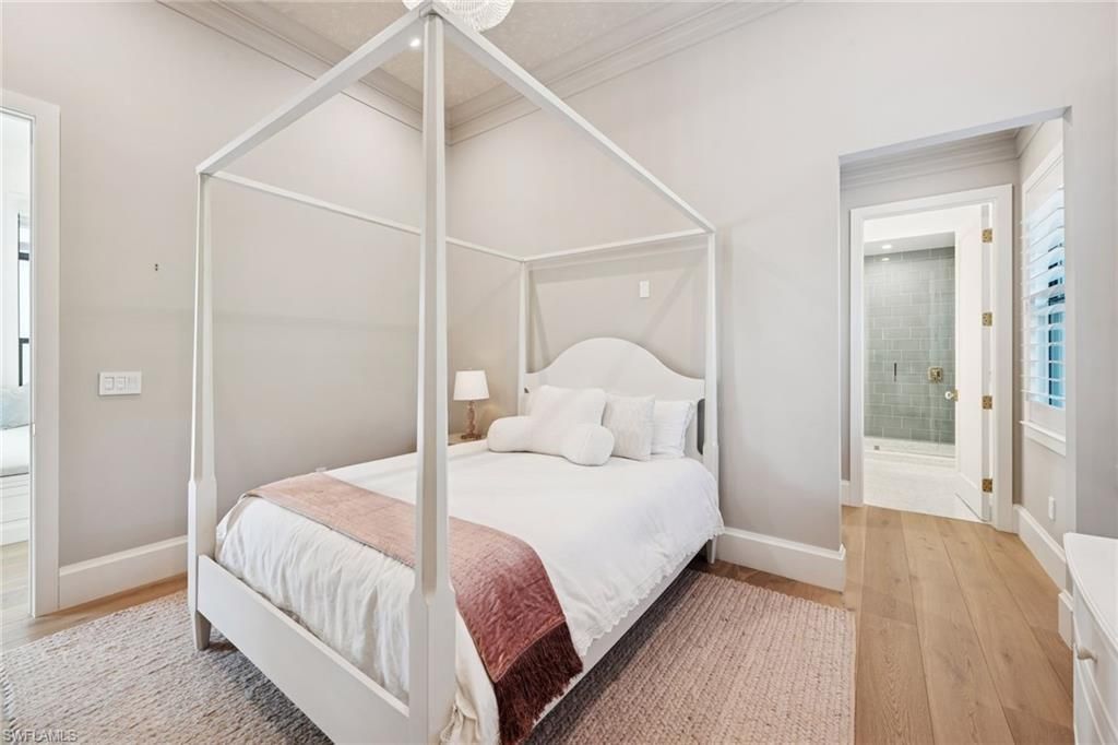 186 North St, Naples, FL 34108 Photo