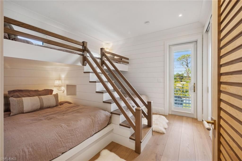 186 North St, Naples, FL 34108 Photo