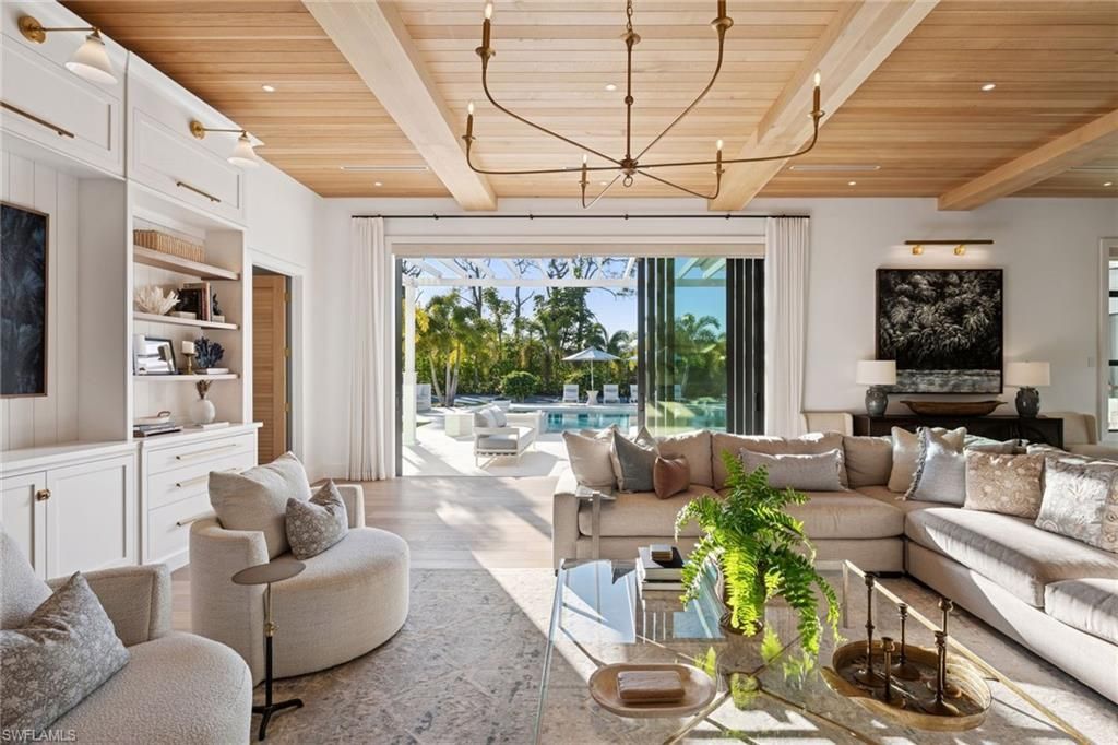 186 North St, Naples, FL 34108 Photo