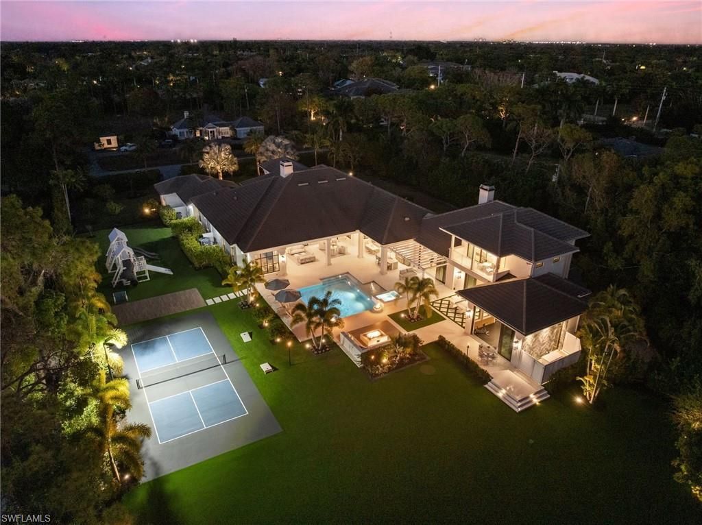 186 North St, Naples, FL 34108 Photo