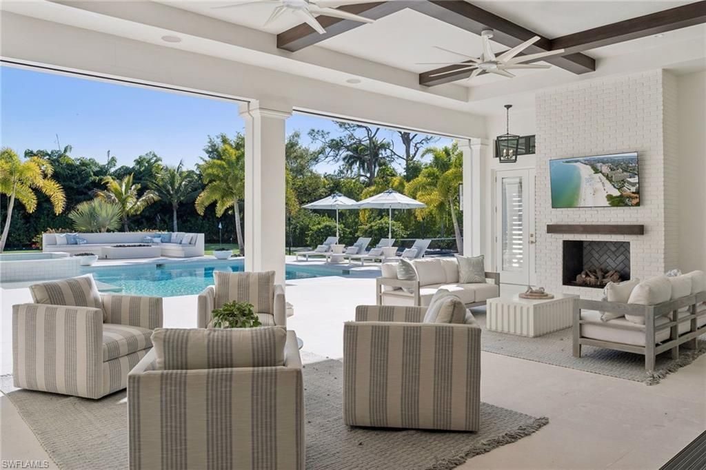 186 North St, Naples, FL 34108 Photo