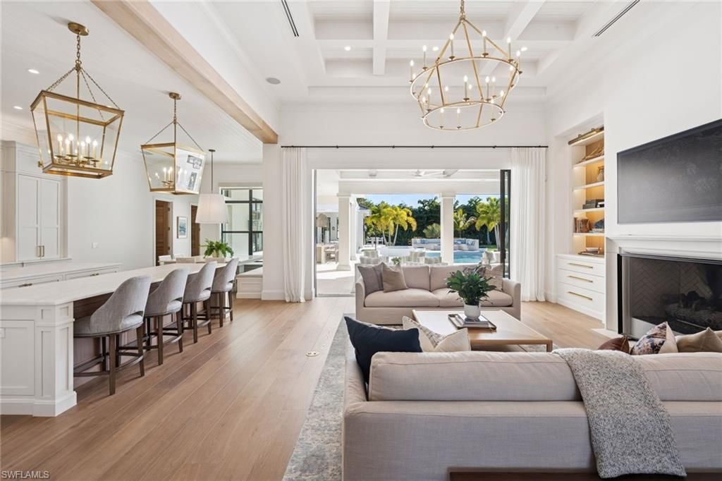 186 North St, Naples, FL 34108 Photo