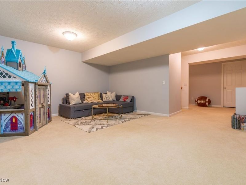 884 Highridge Lane, Kent, OH 44240 Photo 32