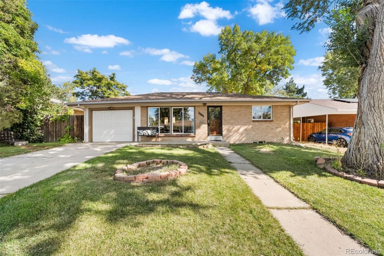 8560 Crescent Drive, Westminster, CO 80031 Main Photo