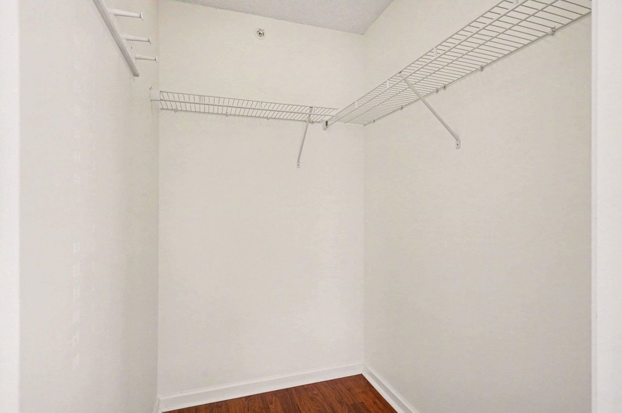 4920 Twin Pond Ct. Photo 14