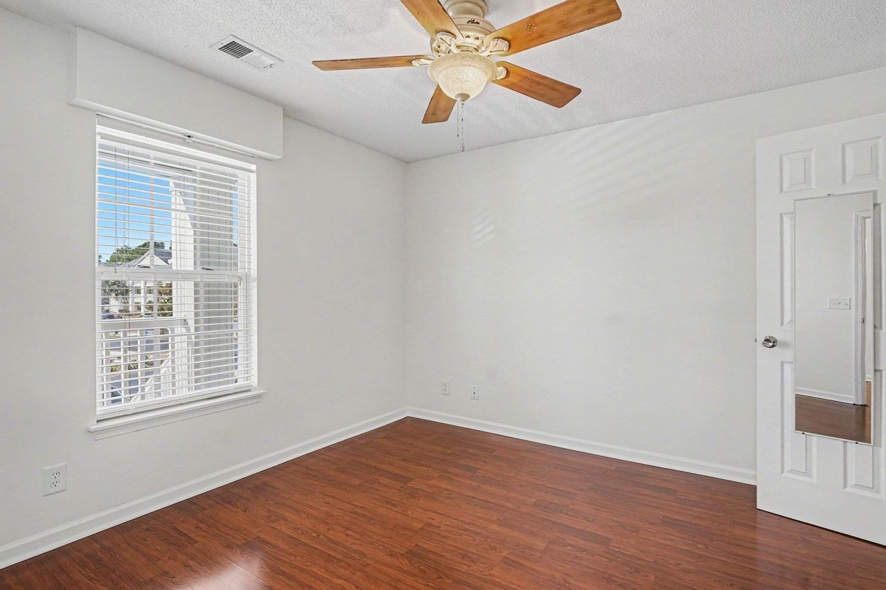 4920 Twin Pond Ct. Photo 15