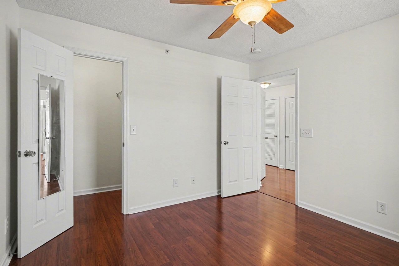 4920 Twin Pond Ct. Photo 16