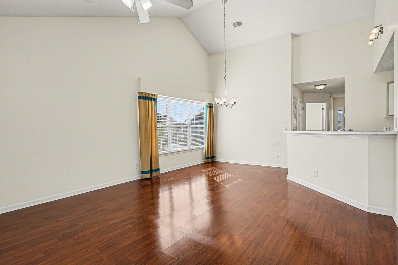 4920 Twin Pond Ct. Photo 6