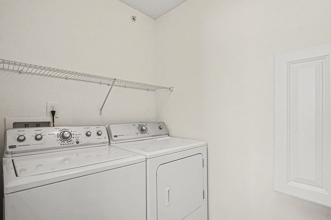 4920 Twin Pond Ct. Photo 9