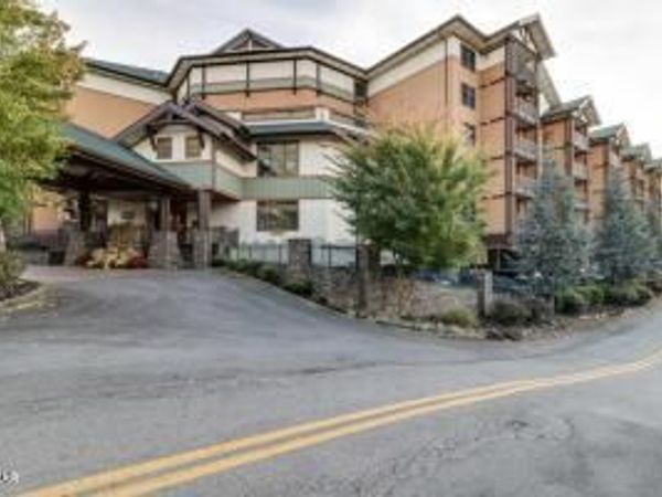 215 Woliss Lane, Gatlinburg, TN 37738