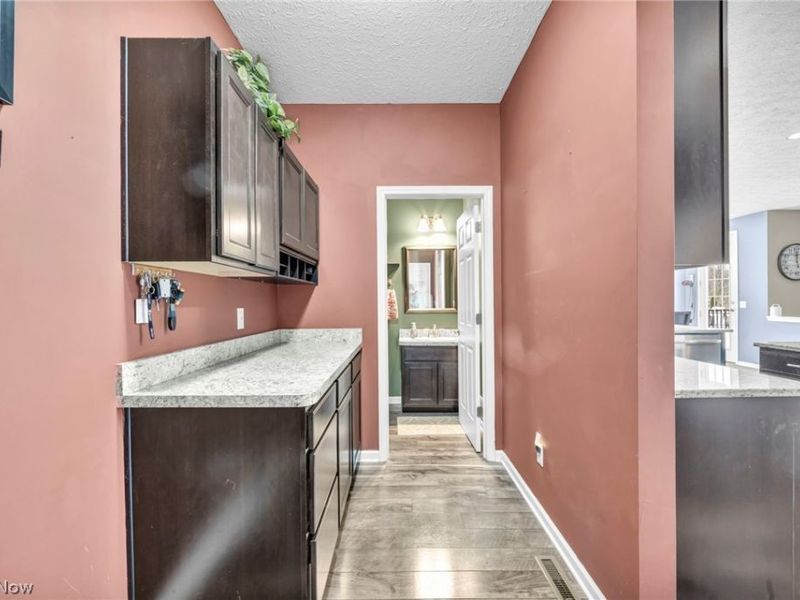 9048 Shady Elm Lane, Olmsted Township, OH 44138 Photo 22