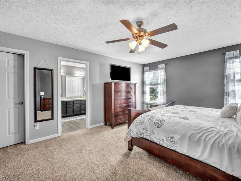 9048 Shady Elm Lane, Olmsted Township, OH 44138 Photo 27