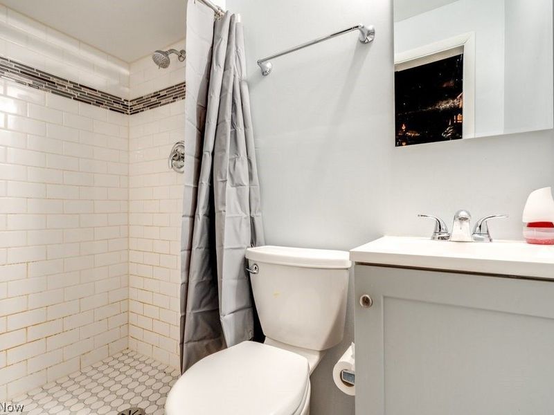 5731 Meadow Lane, Bedford Heights, OH 44146 Photo 16