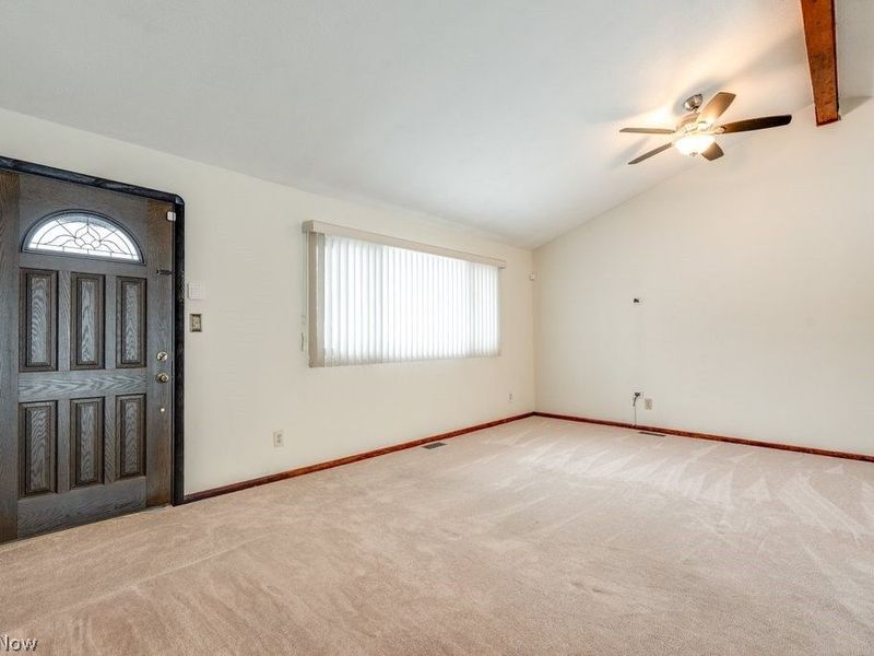 5731 Meadow Lane, Bedford Heights, OH 44146 Photo 5