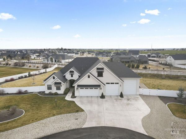 15337 Pronghorn Dr, Caldwell, ID 83607