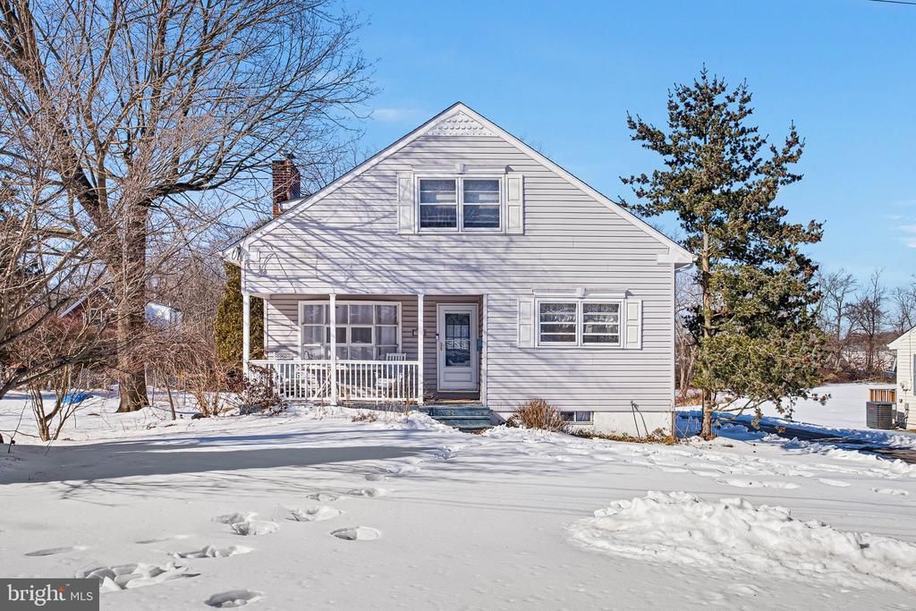 305 Newport Street, Wilmington, DE 19804 Main Photo