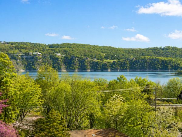 12 Longview Drive, Kimberling City, MO 65686