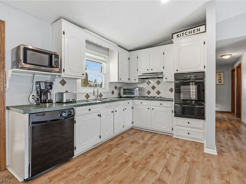 3596 Rolling Ridge Road NE, Canton, OH 44721 Photo 11