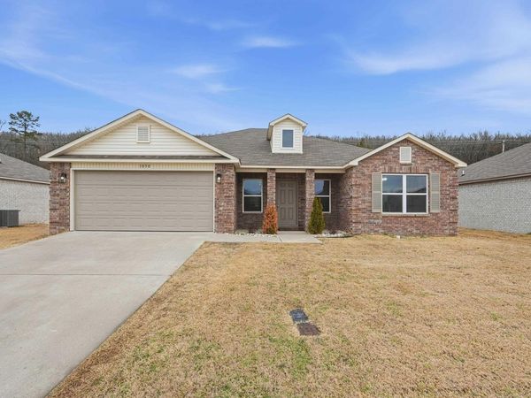 1050 Gallery Drive, Conway, AR 72032