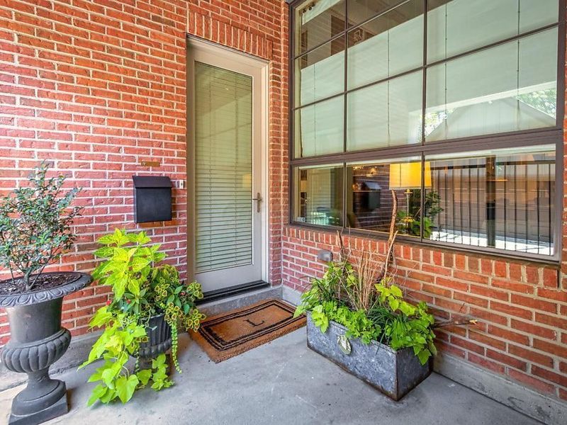 626 Jaeger Street, Unit 7, Columbus, OH 43206 Photo 2