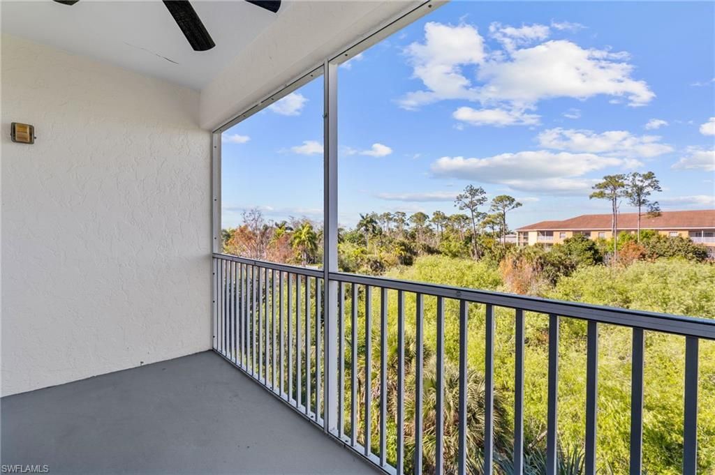 4530 Botanical Place Cir, Unit 406, Naples, FL 34112 Photo