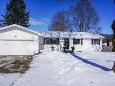 2887 Greenridge Road, Norton, OH 44203