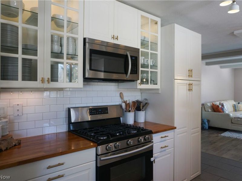 2887 Greenridge Road, Norton, OH 44203 Photo 8