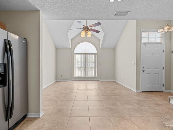 1310 Redwood Ln, Gulf Breeze, FL 32563