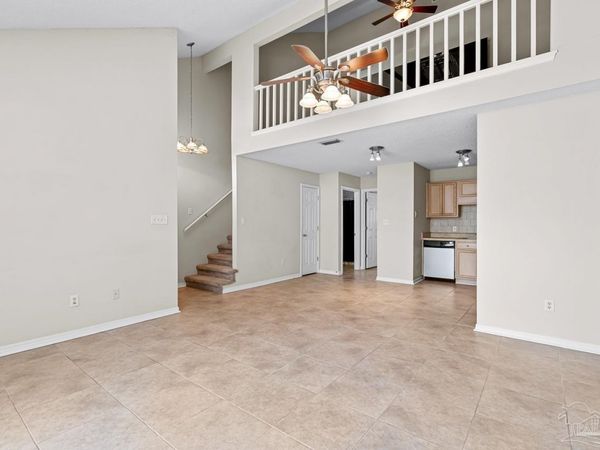 1310 Redwood Ln, Gulf Breeze, FL 32563