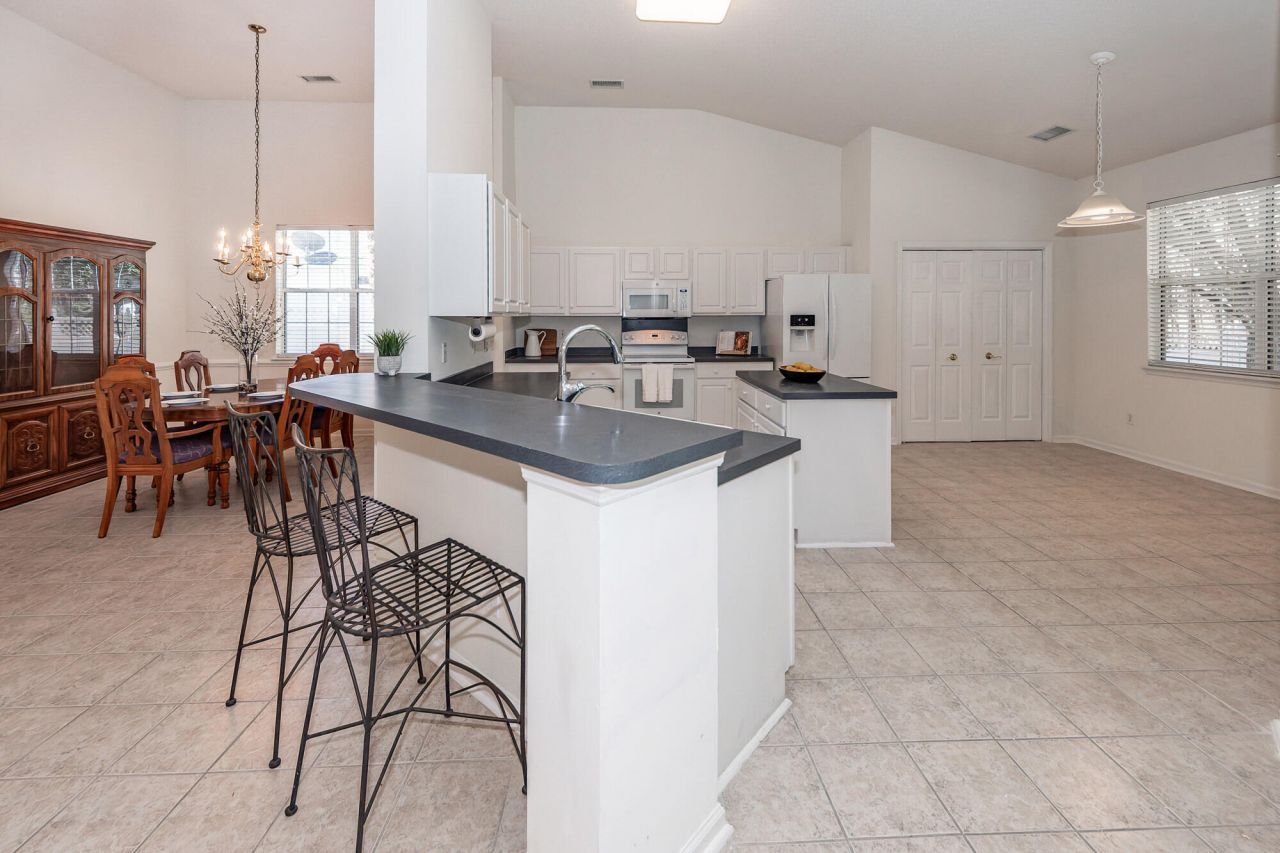 6044 Fieldstone Circle Photo 11