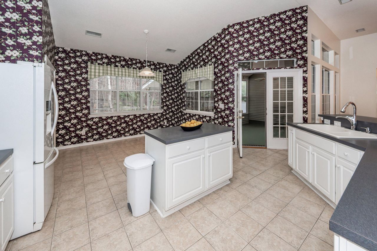 6044 Fieldstone Circle Photo 16