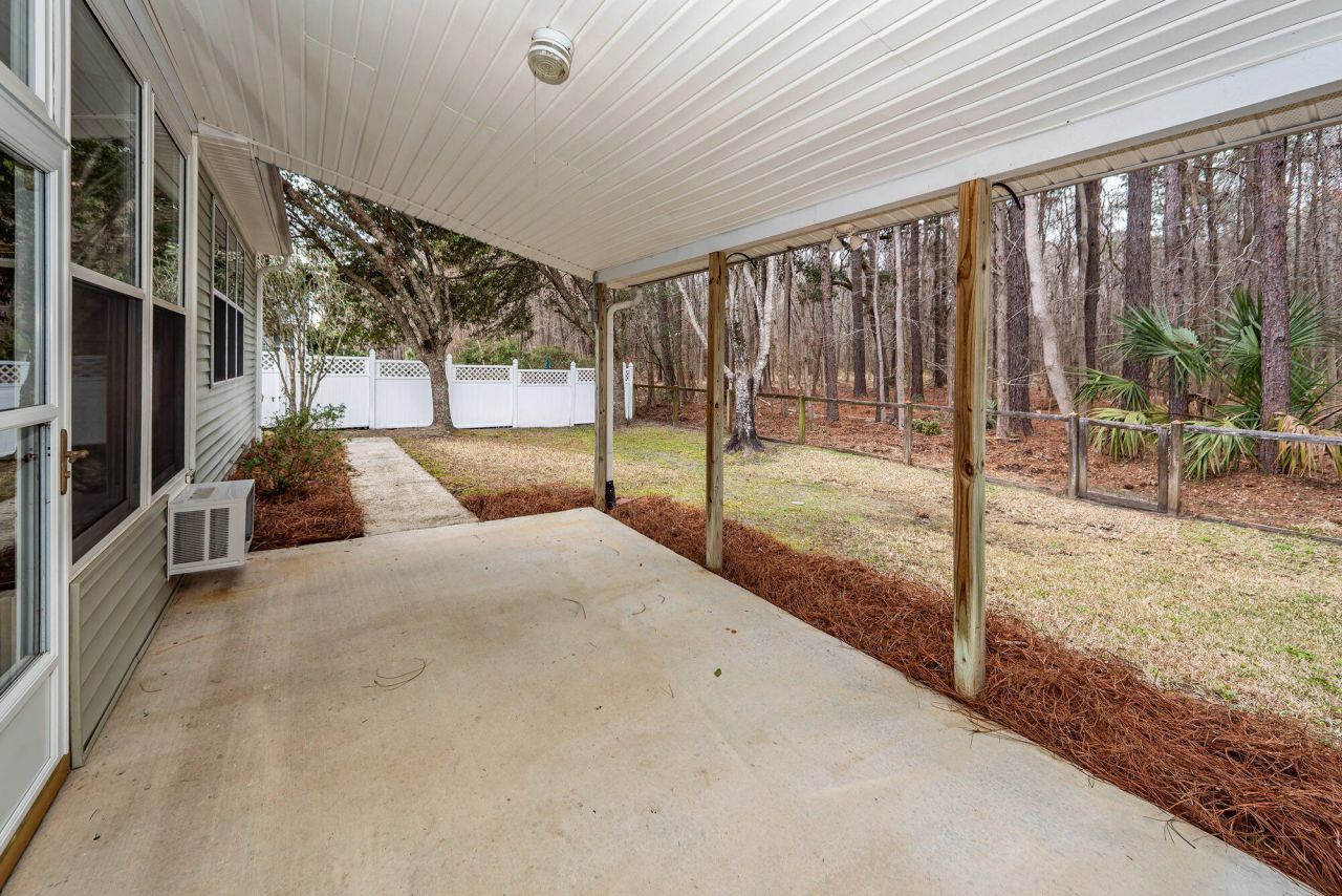 6044 Fieldstone Circle Photo 25