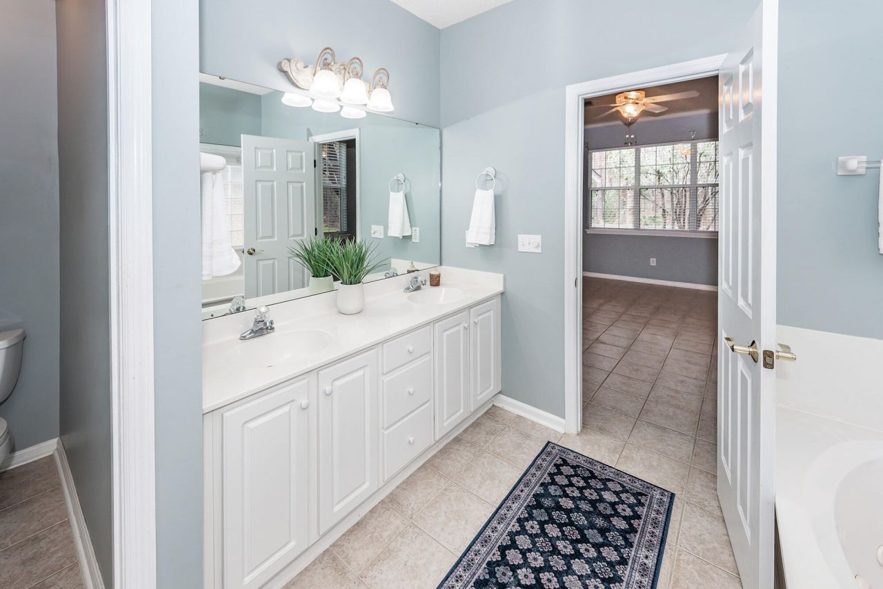 6044 Fieldstone Circle Photo 31