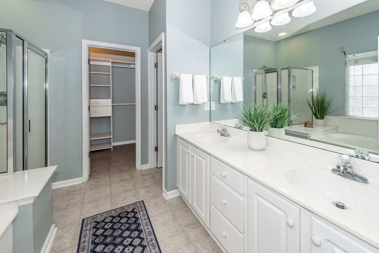 6044 Fieldstone Circle Photo 32