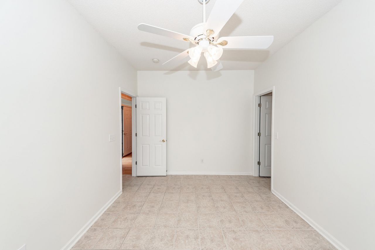 6044 Fieldstone Circle Photo 43