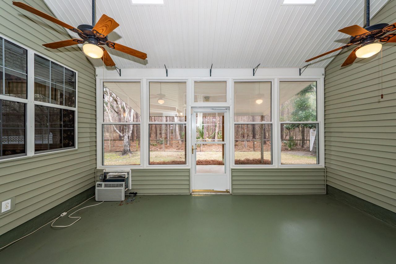 6044 Fieldstone Circle Photo 49