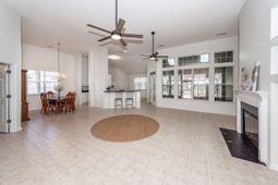 6044 Fieldstone Circle photo 4