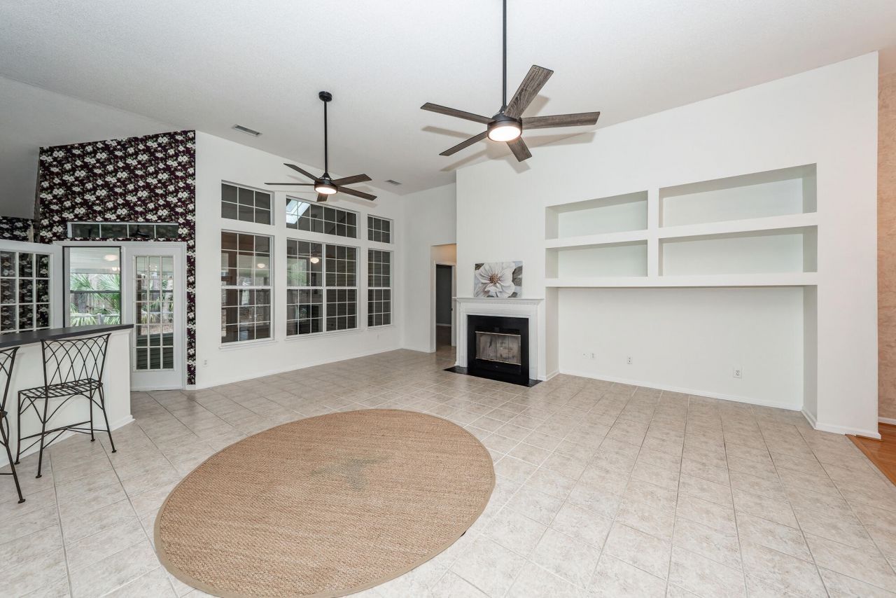 6044 Fieldstone Circle Photo 6