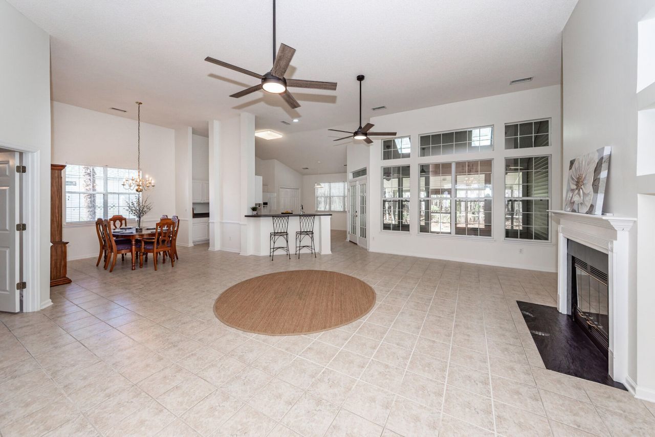 6044 Fieldstone Circle Photo 7