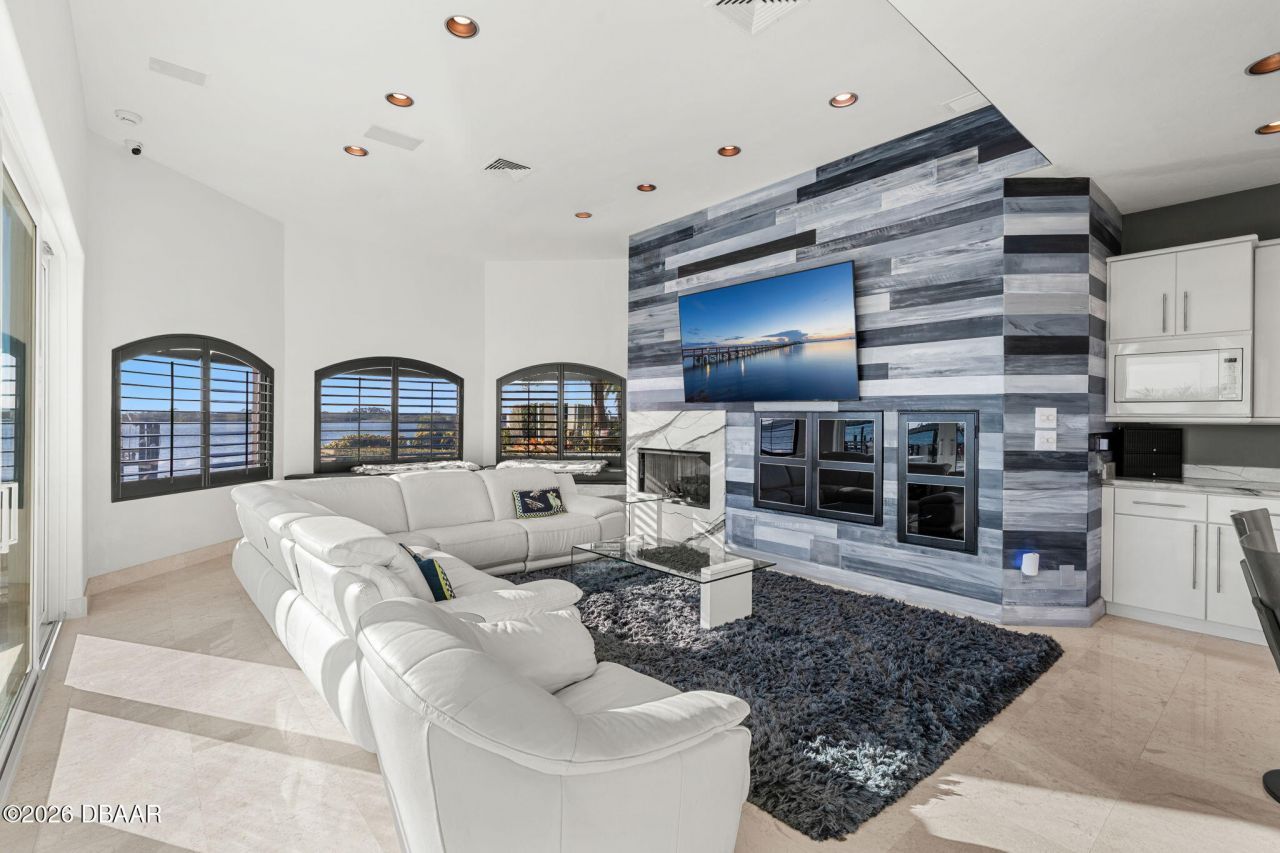 4828 S Peninsula Drive, Ponce Inlet, FL 32127 Photo