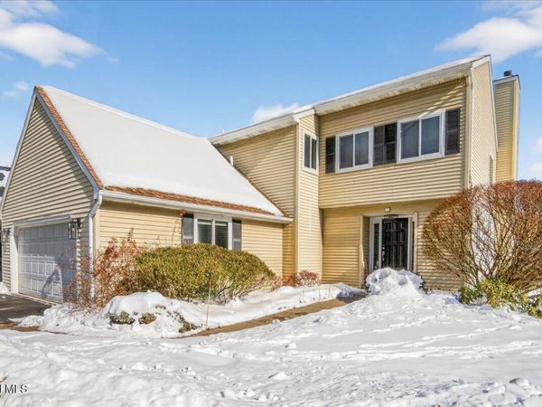 30 Loudonwood East, Loudonville, NY 12211