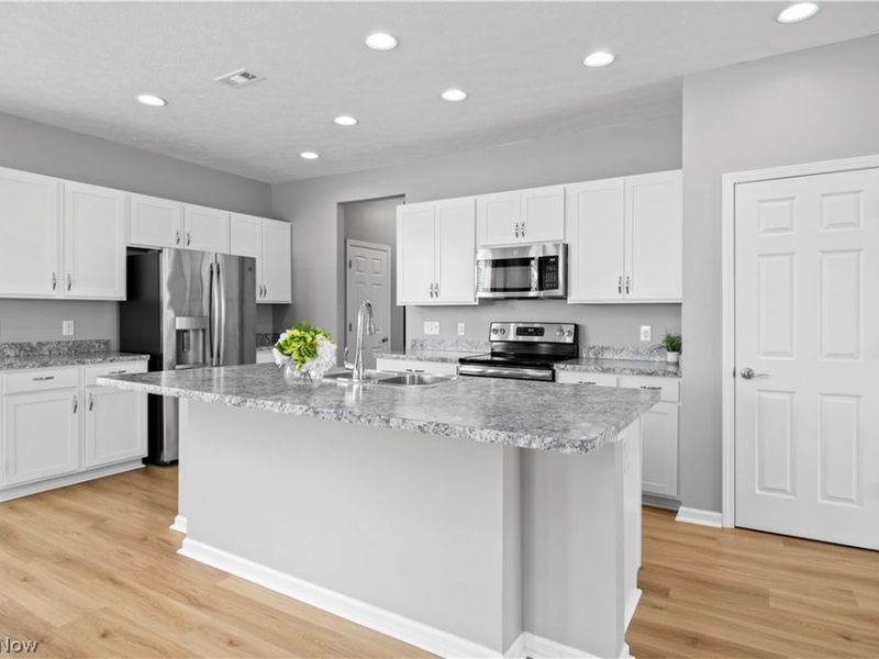 292 Kensington Way, Elyria, OH 44035 Photo 19