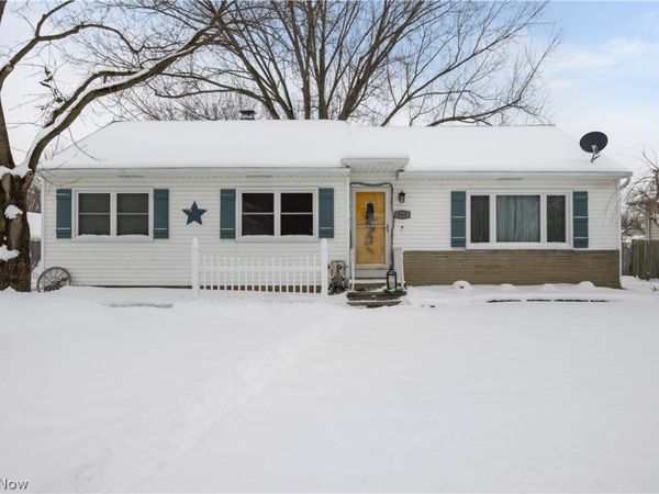 965 Gulf Road, Elyria, OH 44035