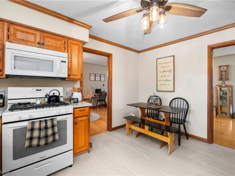 965 Gulf Road, Elyria, OH 44035 Photo 11