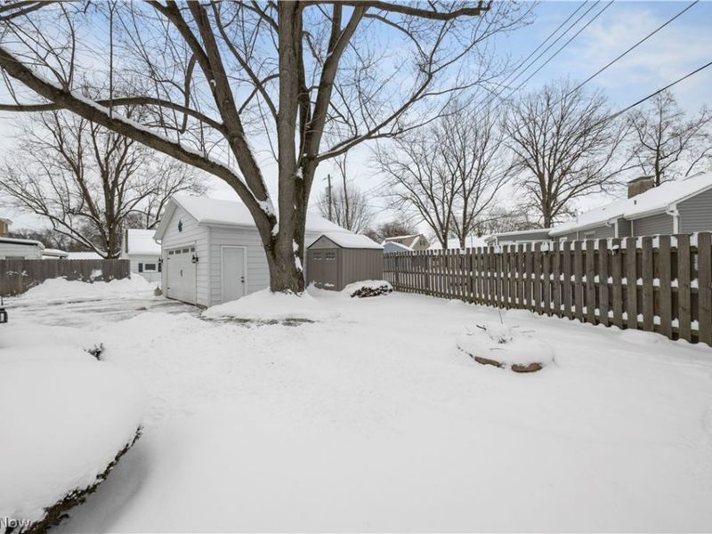 965 Gulf Road, Elyria, OH 44035 Photo 37