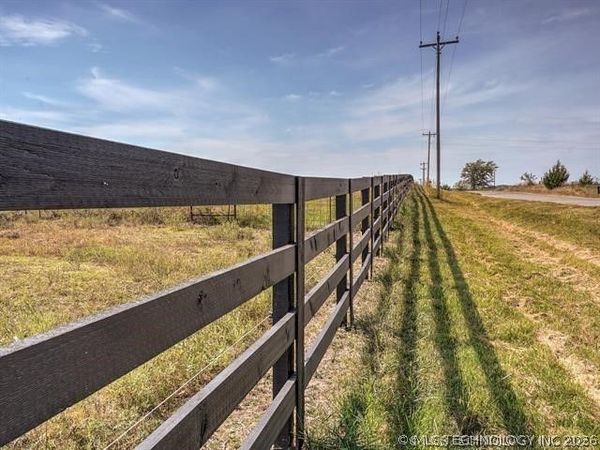 W 52nd Avenue , Sperry, OK 74073